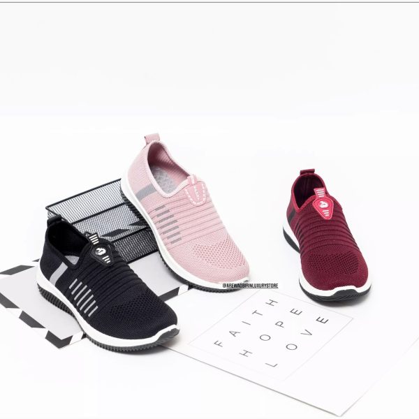 3935 BREATHEABLE SNEAKER