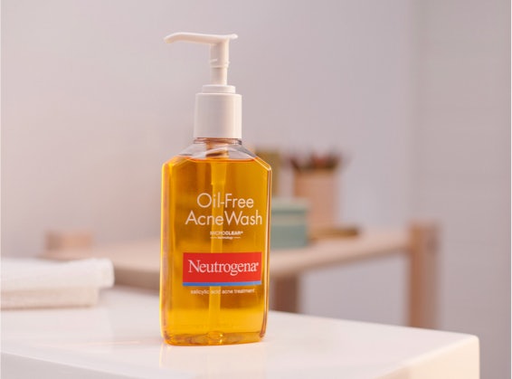 Neutrogena Oil-Free Acne Wash