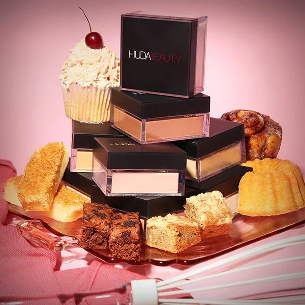 HUDABEAUTY Easy Bake Loose Baking & Setting Powder